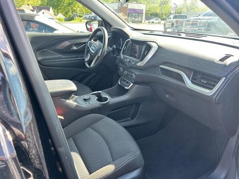 Used 2023 GMC Terrain SLE w/ Driver Convenience Package FWD image 5