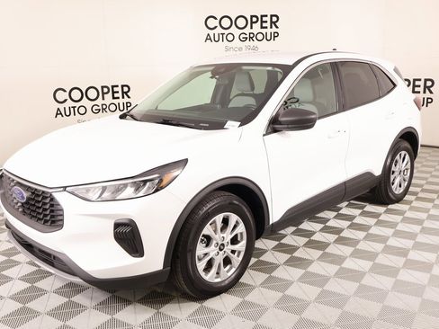 Used 2024 Ford Escape Active image 9