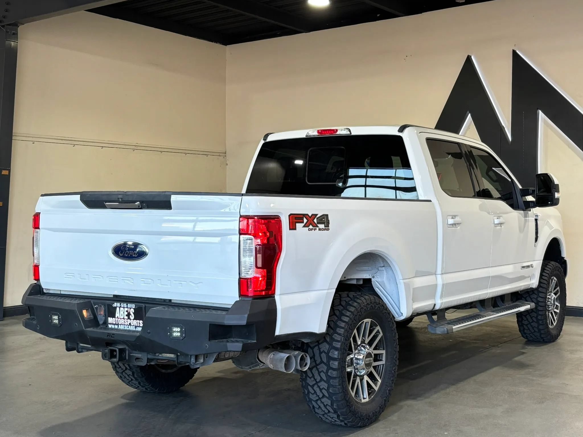 Used 2019 Ford F250 Lariat w/ Lariat Value Package AWD/4WD image 6