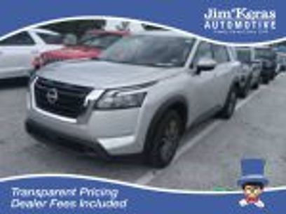 Used 2025 Nissan Pathfinder SV