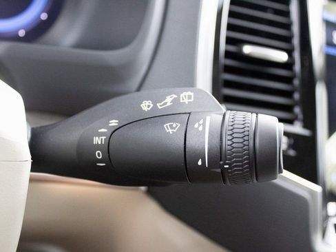 Certified 2025 Volvo XC90 T8 Plus w/ Protection Package Premier image 23