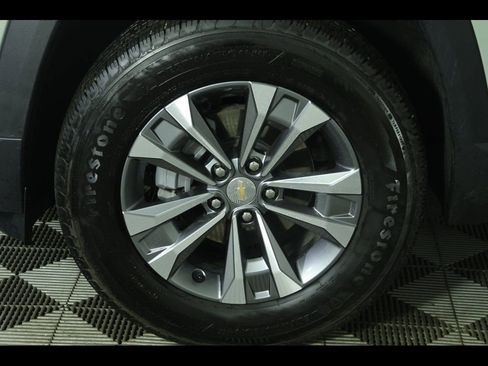 Used 2026 Chevrolet Equinox LT FWD image 6