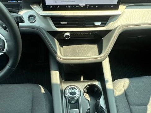 Used 2026 Ford Explorer Active AWD/4WD image 31