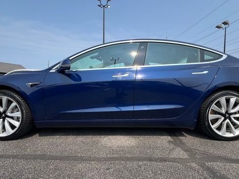 Used 2018 Tesla Model 3 Long Range image 3