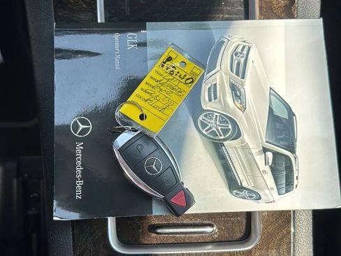 Used 2015 Mercedes-Benz GLK 250 GLK 250 BlueTEC 4MATIC Sport U image 64