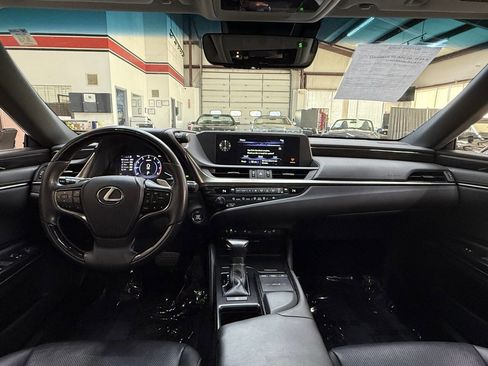 Used 2019 Lexus ES 350 w/ Premium Package FWD image 20