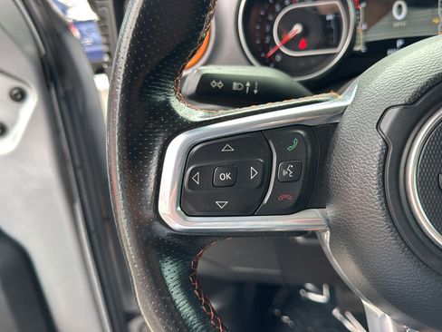 Used 2021 Jeep Gladiator Mojave AWD/4WD image 27
