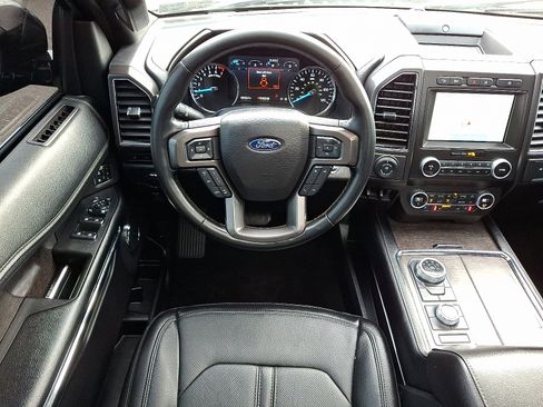 Used 2021 Ford Expedition Max Limited image 12
