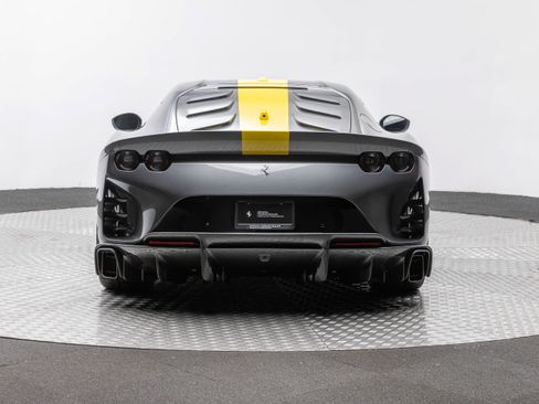 Used 2023 Ferrari 812 Competizione RWD image 8