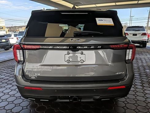Certified 2025 Ford Explorer Active image 6