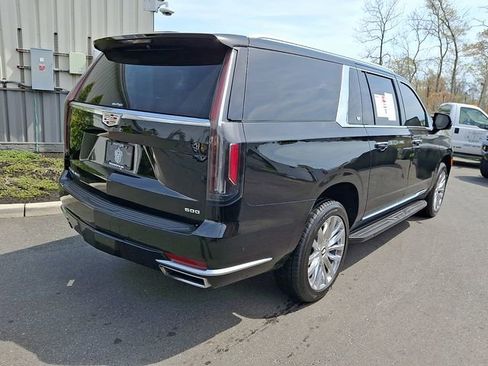 Used 2023 Cadillac Escalade ESV Premium Luxury AWD/4WD image 8