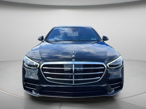 Used 2023 Mercedes-Benz S 580 4MATIC Sedan image 2