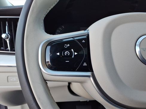 New 2026 Volvo XC60 B5 Ultra w/ Protection Package Premier AWD/4WD image 26