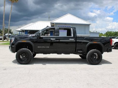 Used 2025 GMC Sierra 2500 Denali w/ Denali Reserve Package AWD/4WD image 6