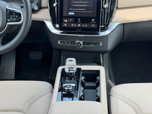 New 2026 Volvo XC90 B5 Plus w/ Protection Package AWD/4WD image 8