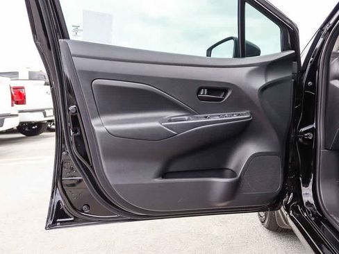 Used 2025 Nissan Versa S w/ Trunk Package FWD image 21