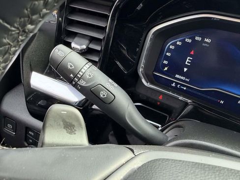 Certified 2023 Chevrolet Silverado 1500 RST image 31