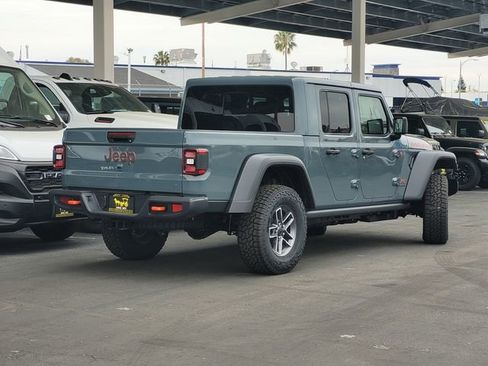 New 2026 Jeep Gladiator Mojave image 4