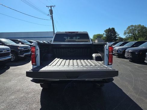 New 2026 Chevrolet Silverado 3500 LT w/ Trail Boss Package AWD/4WD image 7