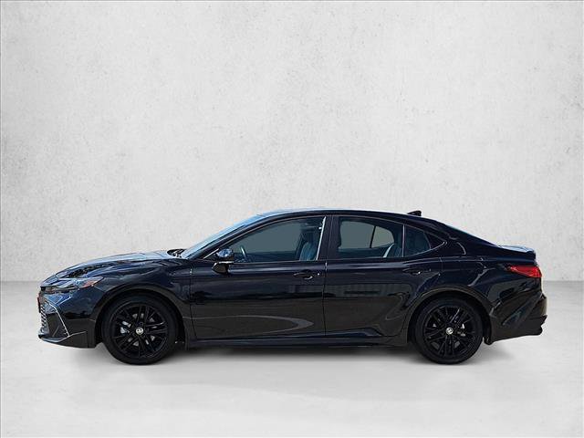 Used 2025 Toyota Camry SE w/ Convenience Package FWD image 5