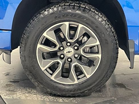 Used 2023 Chevrolet Silverado 1500 RST w/ Z71 Off-Road Package image 36