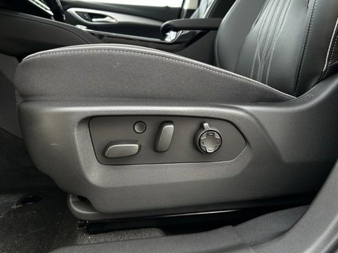 New 2026 Buick Envision Avenir image 13