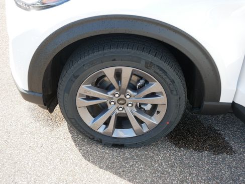 Used 2026 Ford Explorer Active w/ Active Comfort Package AWD/4WD image 15