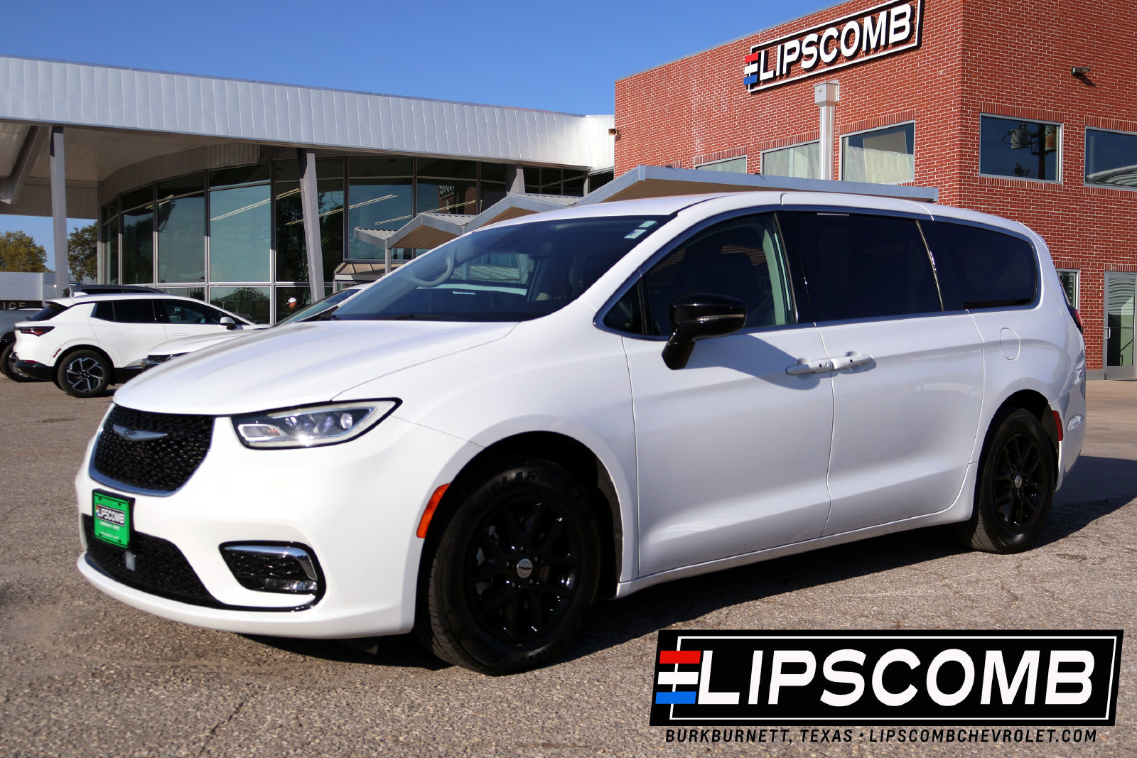 Used 2024 Chrysler Pacifica Touring-L FWD 360° Tour