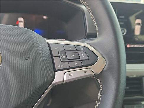 Used 2025 Volkswagen Taos S image 21