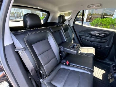 Used 2023 GMC Terrain SLT FWD image 21