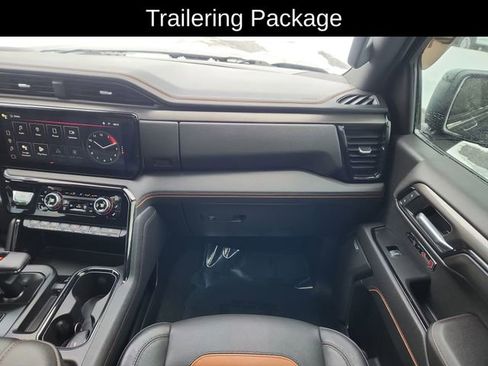 Used 2022 GMC Sierra 1500 AT4 w/ Technology Package image 23