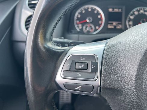 Used 2016 Volkswagen Tiguan R-Line image 16
