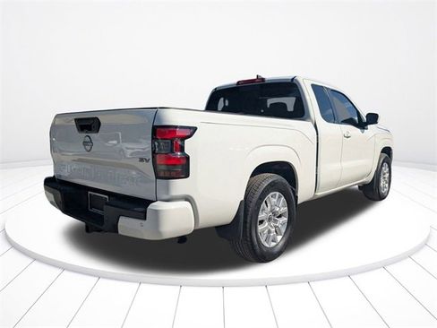 Used 2023 Nissan Frontier SV w/ SV Convenience Package image 4
