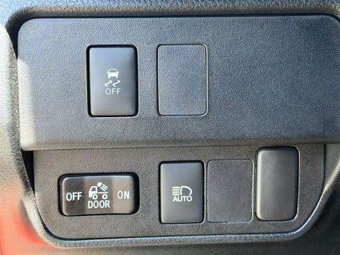 Used 2020 Toyota Tacoma SR RWD image 19