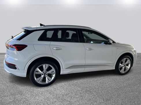 Certified 2023 Audi Q4 e-tron Prestige w/ 20" Wheel Package image 4