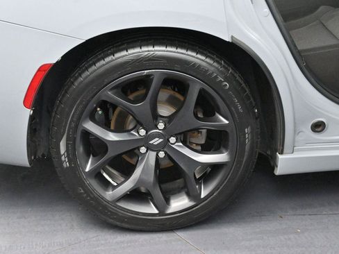 Used 2020 Dodge Charger SXT w/ Blacktop Package RWD image 31