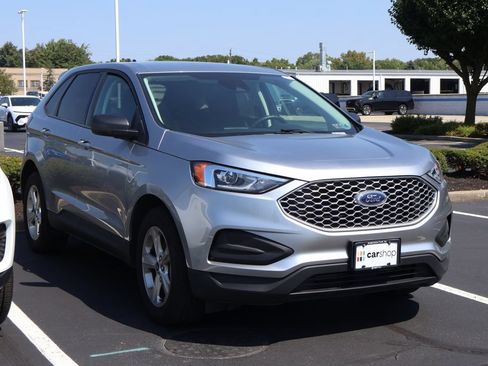 Used 2023 Ford Edge SE AWD/4WD image 3