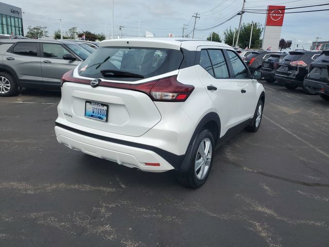 Certified 2025 Nissan Kicks Play S FWD image 4