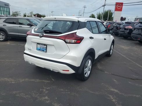 Certified 2025 Nissan Kicks Play S FWD image 4