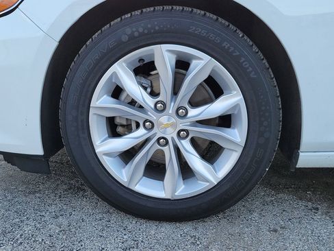 Used 2024 Chevrolet Malibu LT image 5