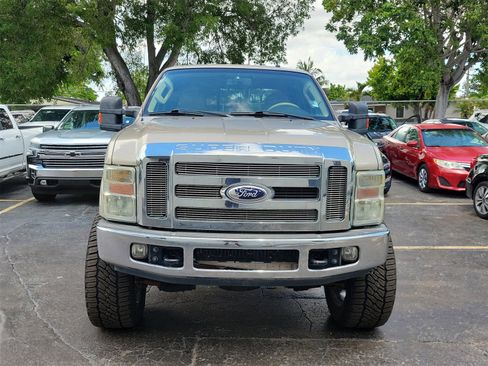 Used 2008 Ford F250 Lariat image 2