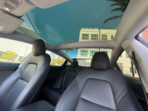Used 2023 Tesla Model 3 Standard Range RWD image 7