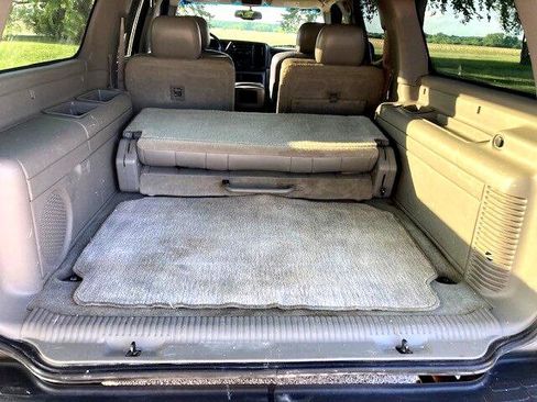 Used 2004 GMC Yukon XL SLT w/ Preferred Equipment Group image 25