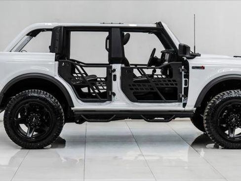 Used 2025 Ford Bronco 4-Door image 16