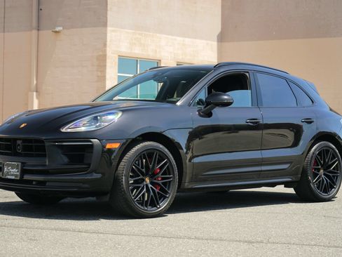 Used 2023 Porsche Macan GTS w/ Premium Package Plus AWD/4WD image 2