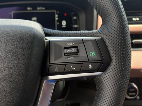 Used 2025 Mitsubishi Outlander SEL FWD image 28