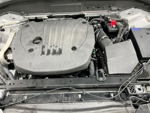 Used 2024 Volvo XC60 B5 Plus image 25