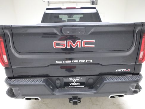 Used 2022 GMC Sierra 1500 AT4 AWD/4WD image 3