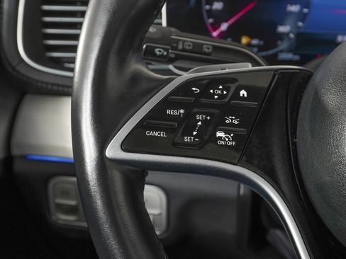 Used 2024 Mercedes-Benz GLS 450 4MATIC image 22