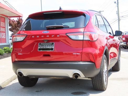 Used 2022 Ford Escape SEL w/ Technology Package AWD/4WD image 5